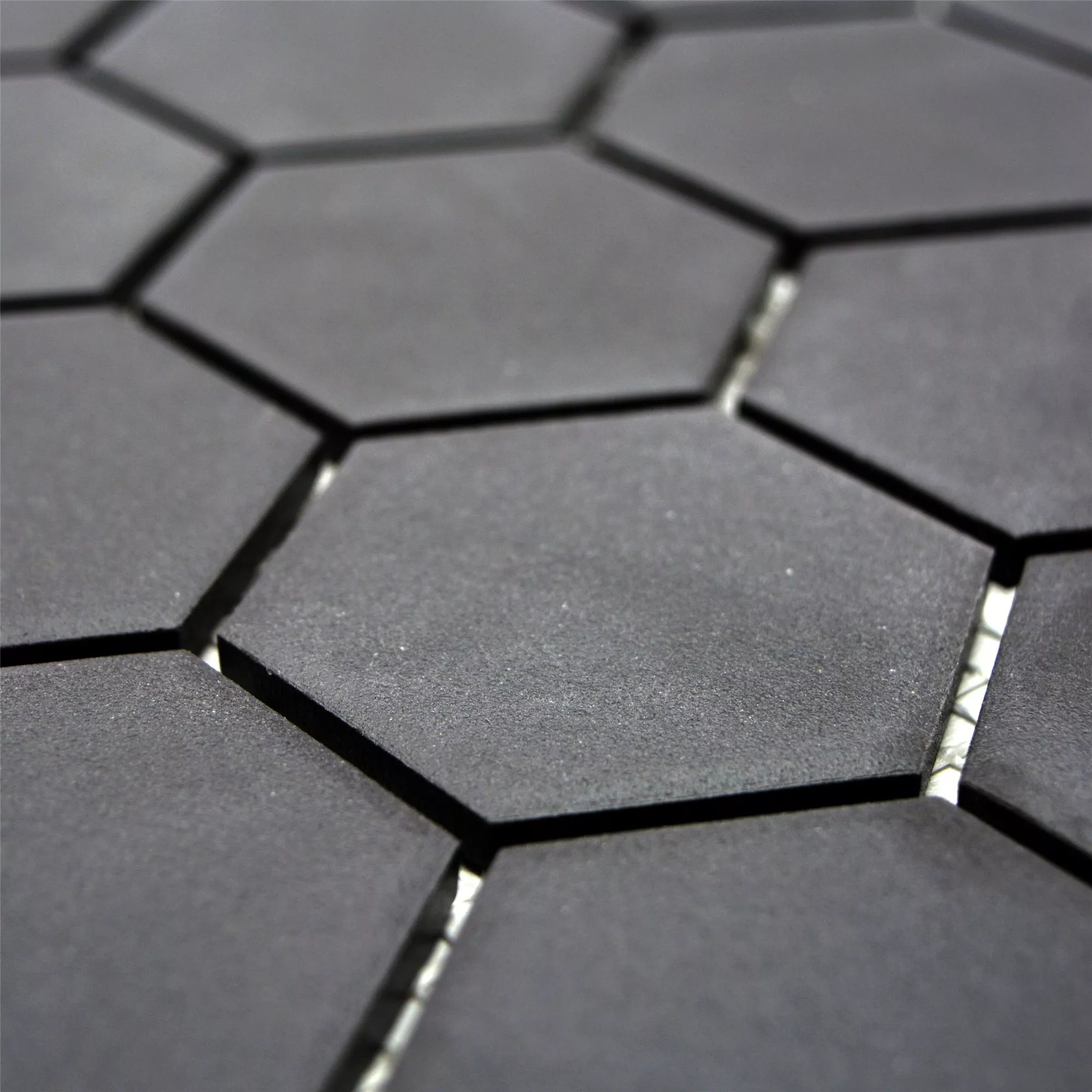 Muster von Keramik Mosaikfliesen Begomil Unglasiert Schwarz