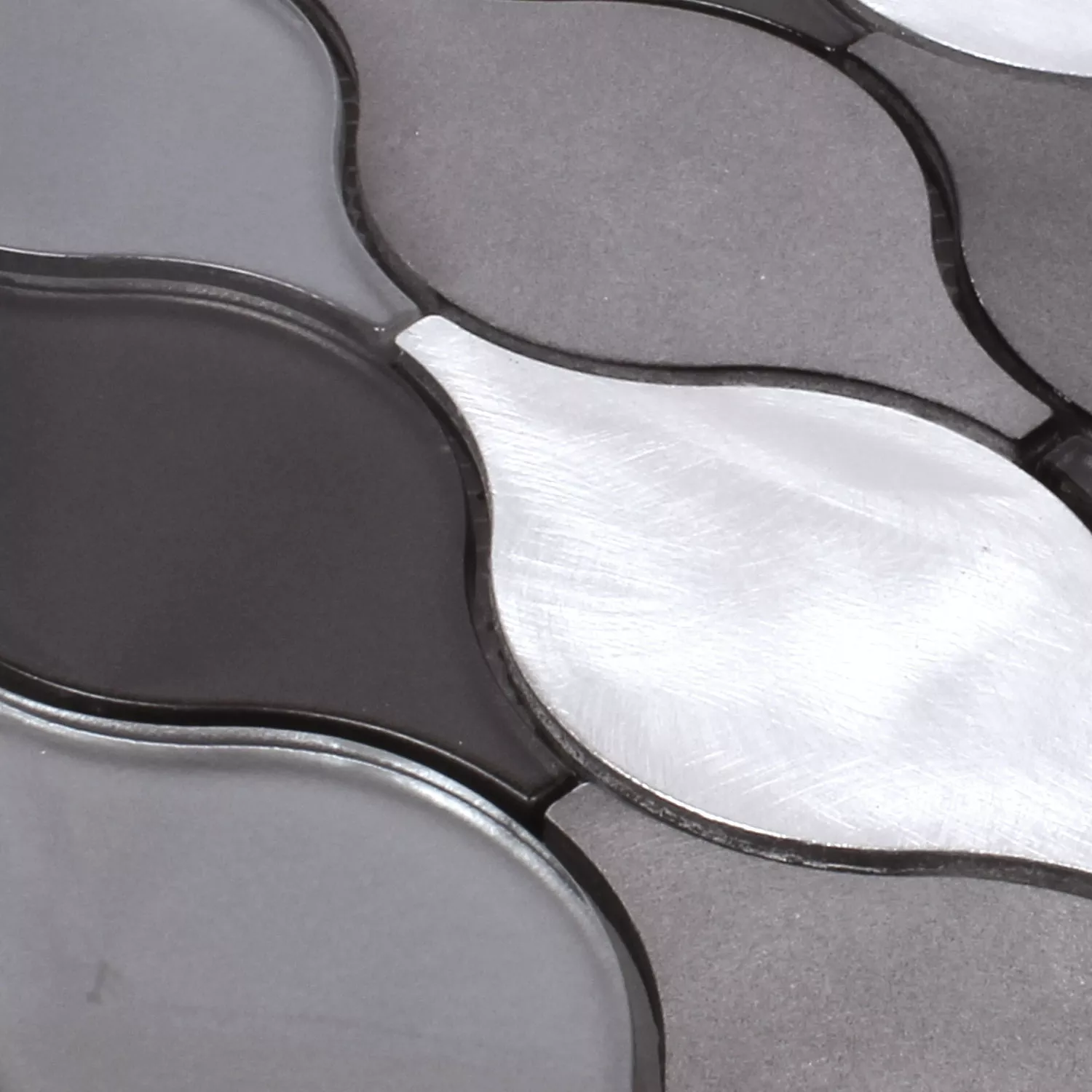 Muster von Mosaikfliesen Glas Aluminium Eliza Schwarz Silber