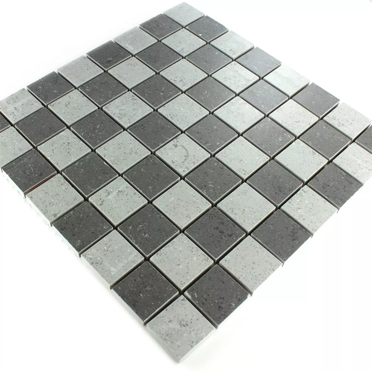 Muster von Mosaikfliesen Schachbrett Grau Matt