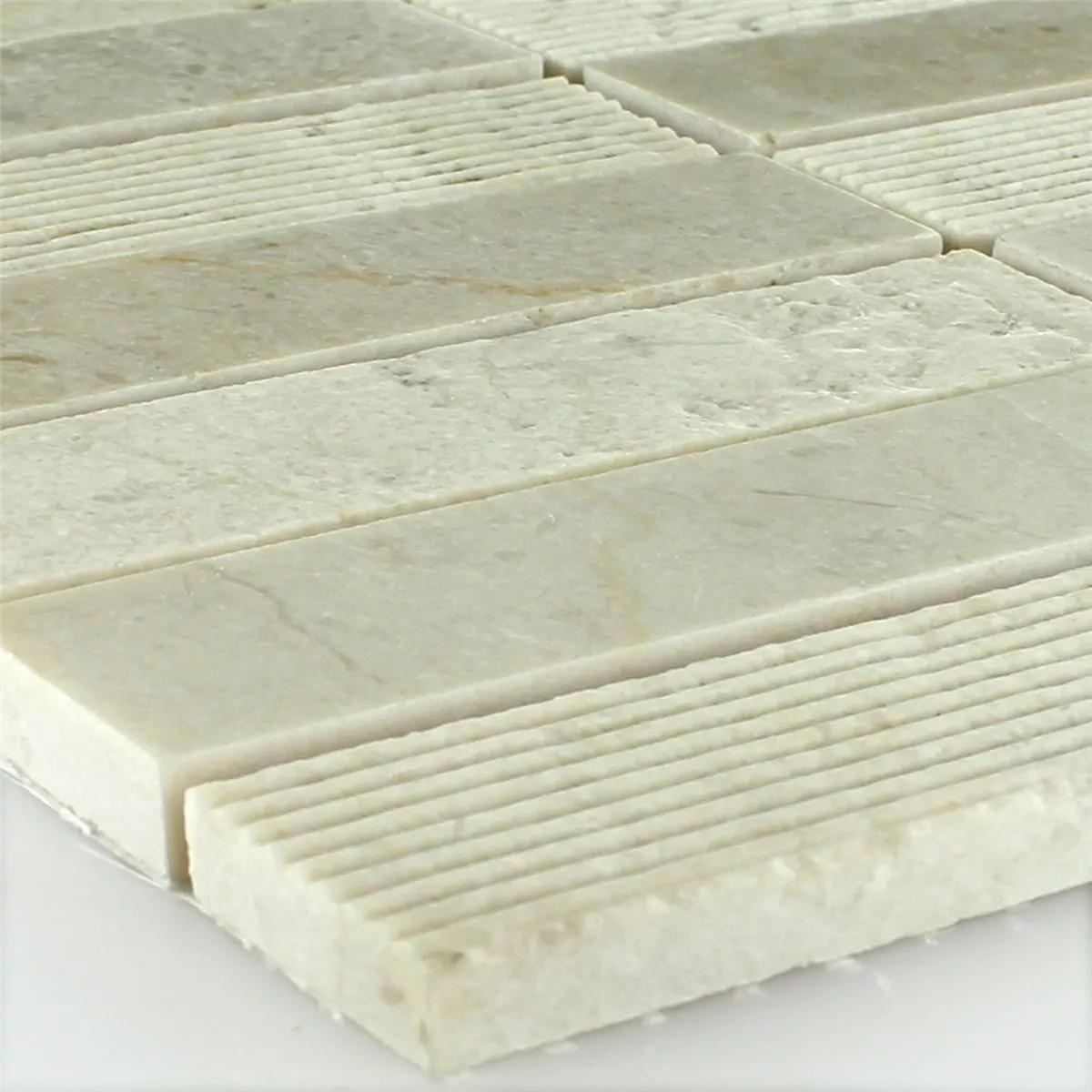 Muster von Mosaikfliesen Marmor Stäbchen Poliert Beige