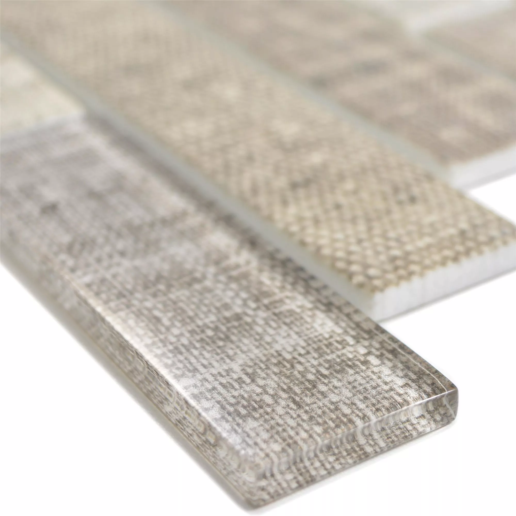 Muster von Glasmosaik Fliesen Lyonel Textil Optik Brick Beige