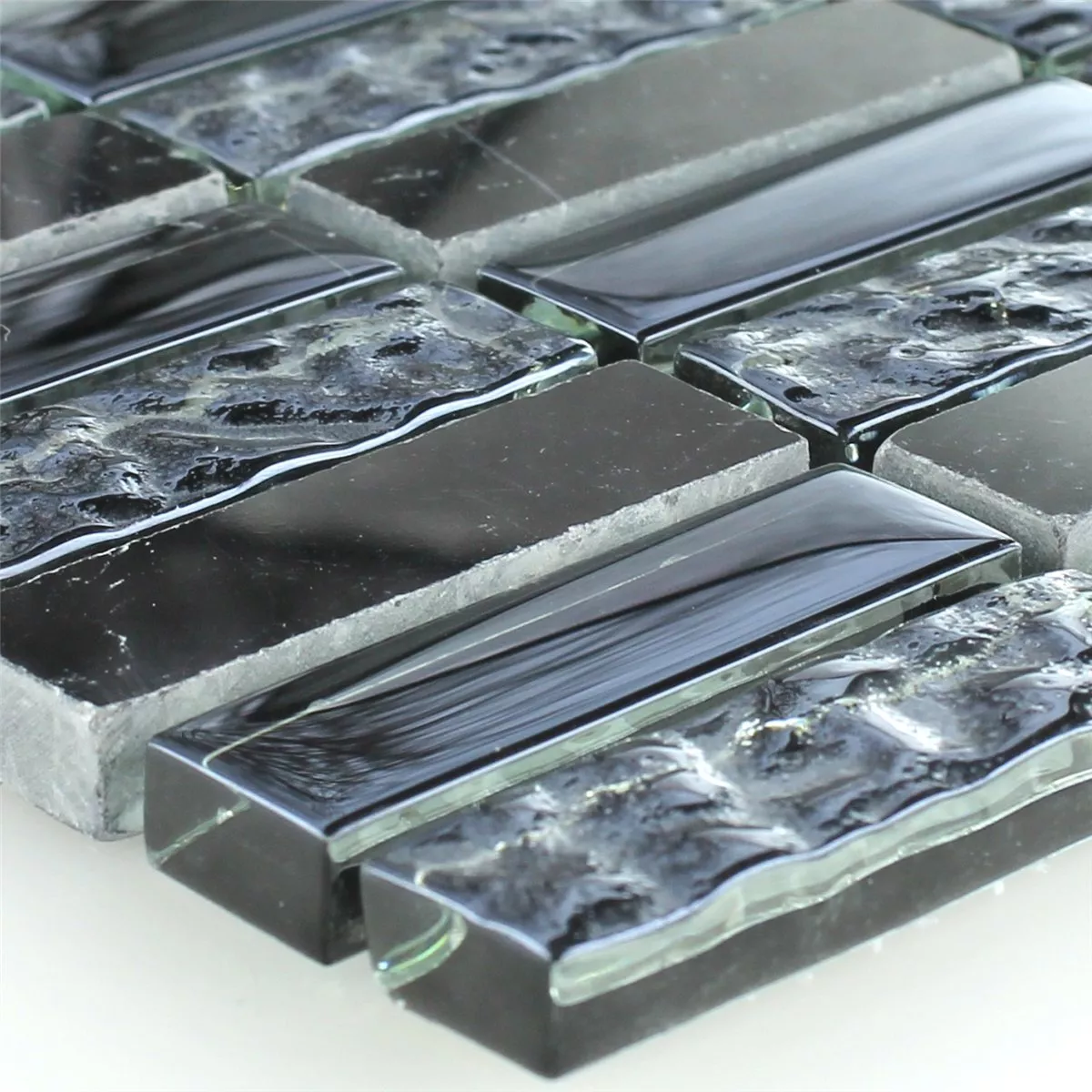 Mosaikfliesen Glas Marmor Schwarz Geriffelt 15x50x8mm