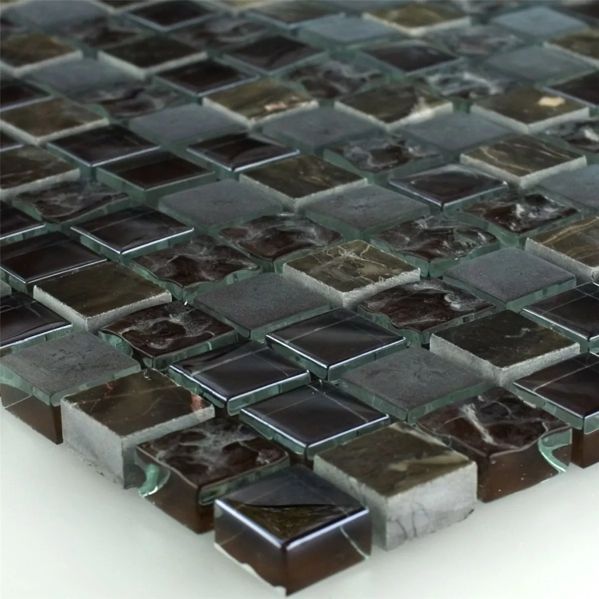 Muster von Mosaikfliesen Glas Marmor Mix Sintra Braun 