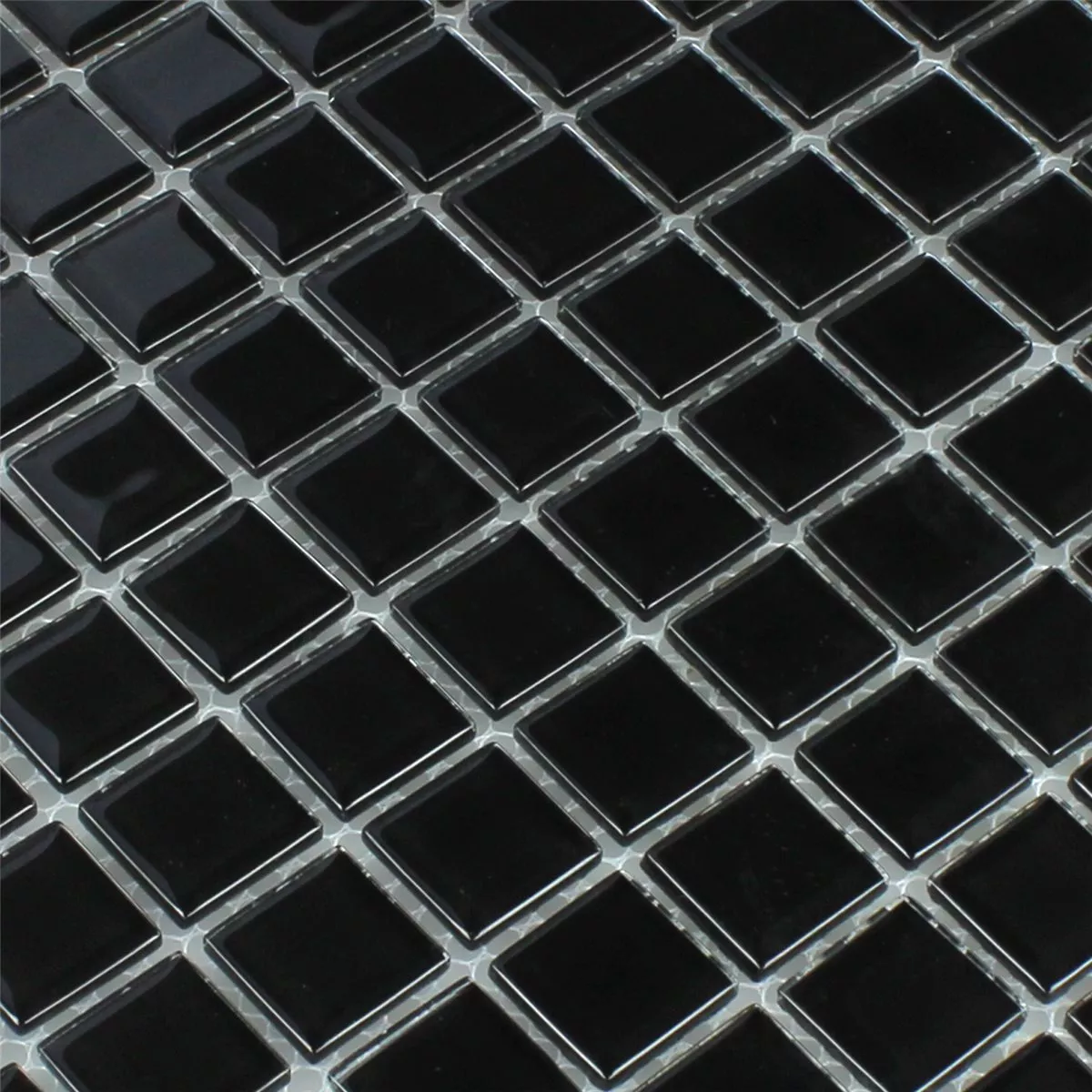 Muster von Glasmosaik Fliesen Schwarz 