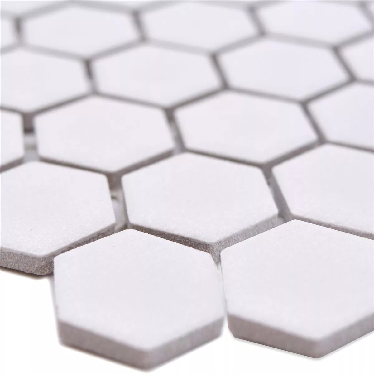 Muster von Keramikmosaik Bismarck R10B Hexagon Weiß H23