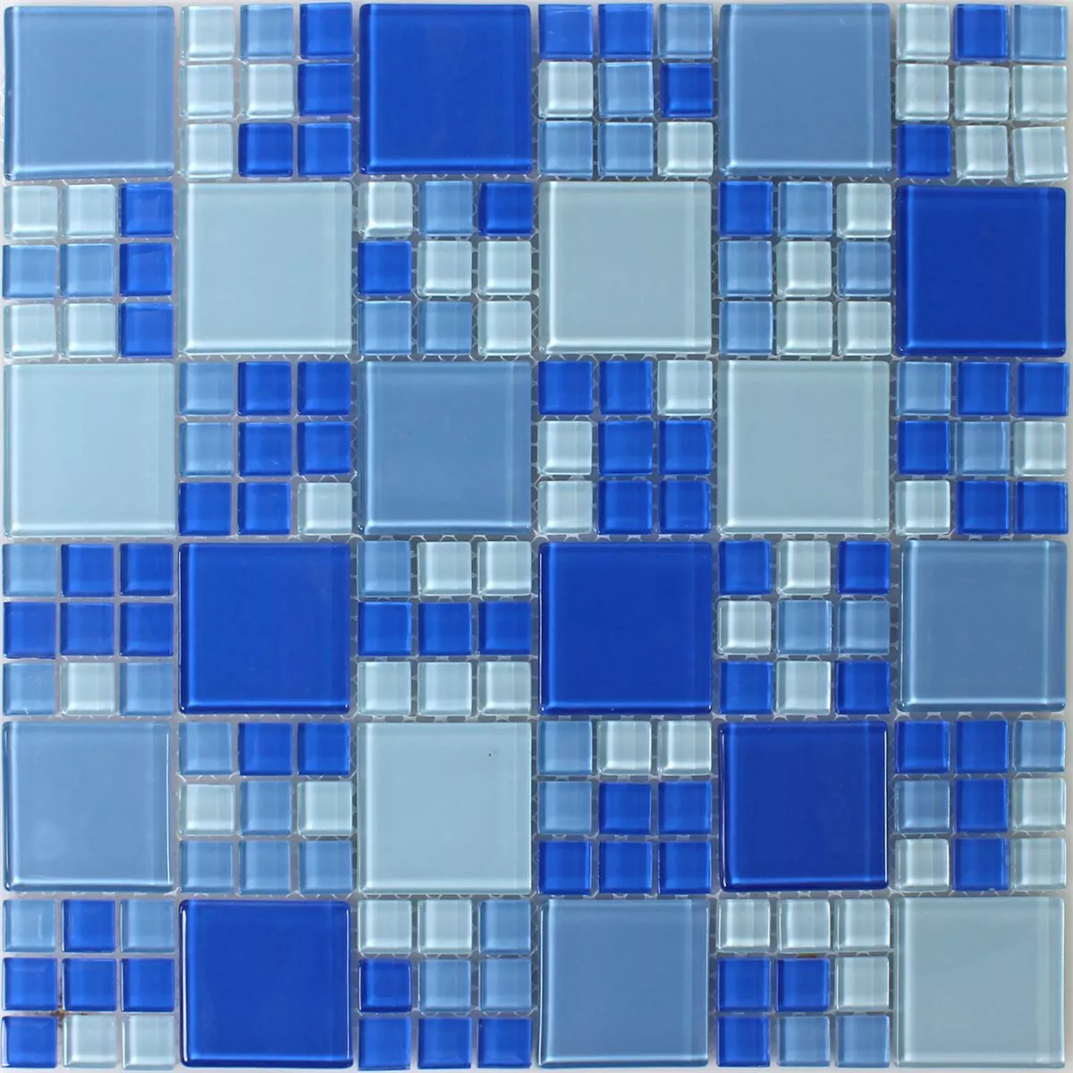 Muster von Glasmosaik Fliesen Blau Hellblau Mix