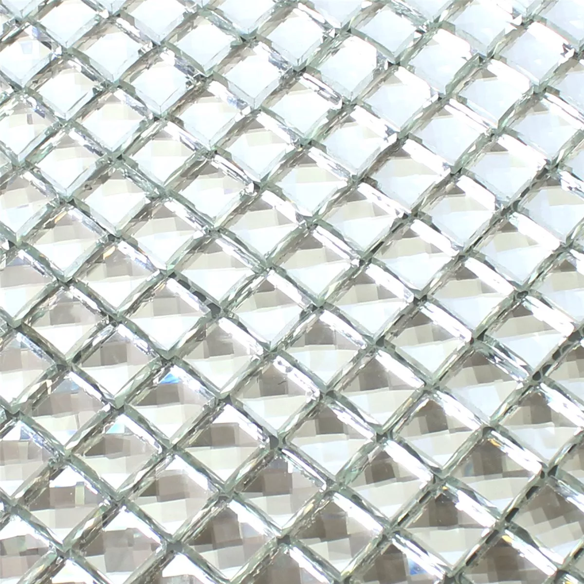 Muster von Glasmosaik Fliesen Silber Brilliant Weiss